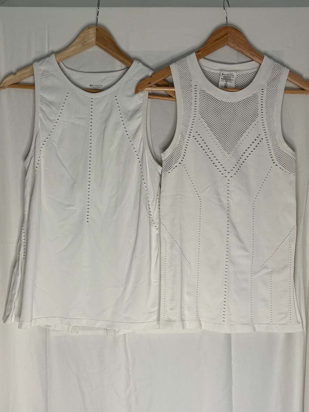 Athleta Foothill Seamless & Oxygen Mesh Tank Top Bundle White Size S